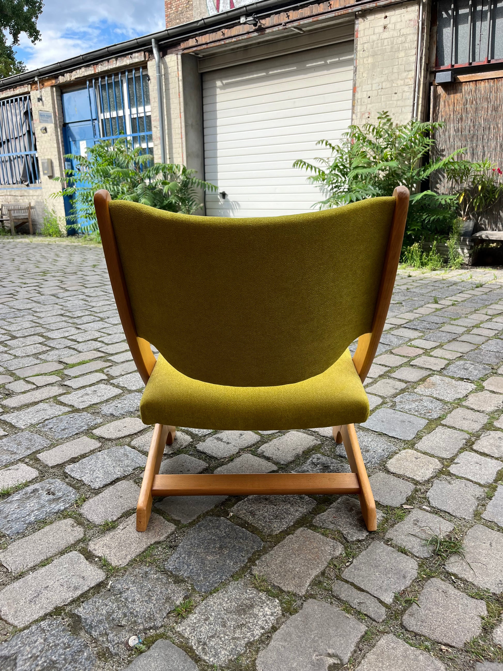 Sessel Z grün neu gepolstert