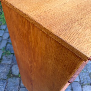 Tallboy Kommode Eiche mit Schloss aus Dänemark
