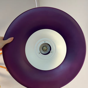 Trichterlampe lila flieder neu lackiert aus Dänemark