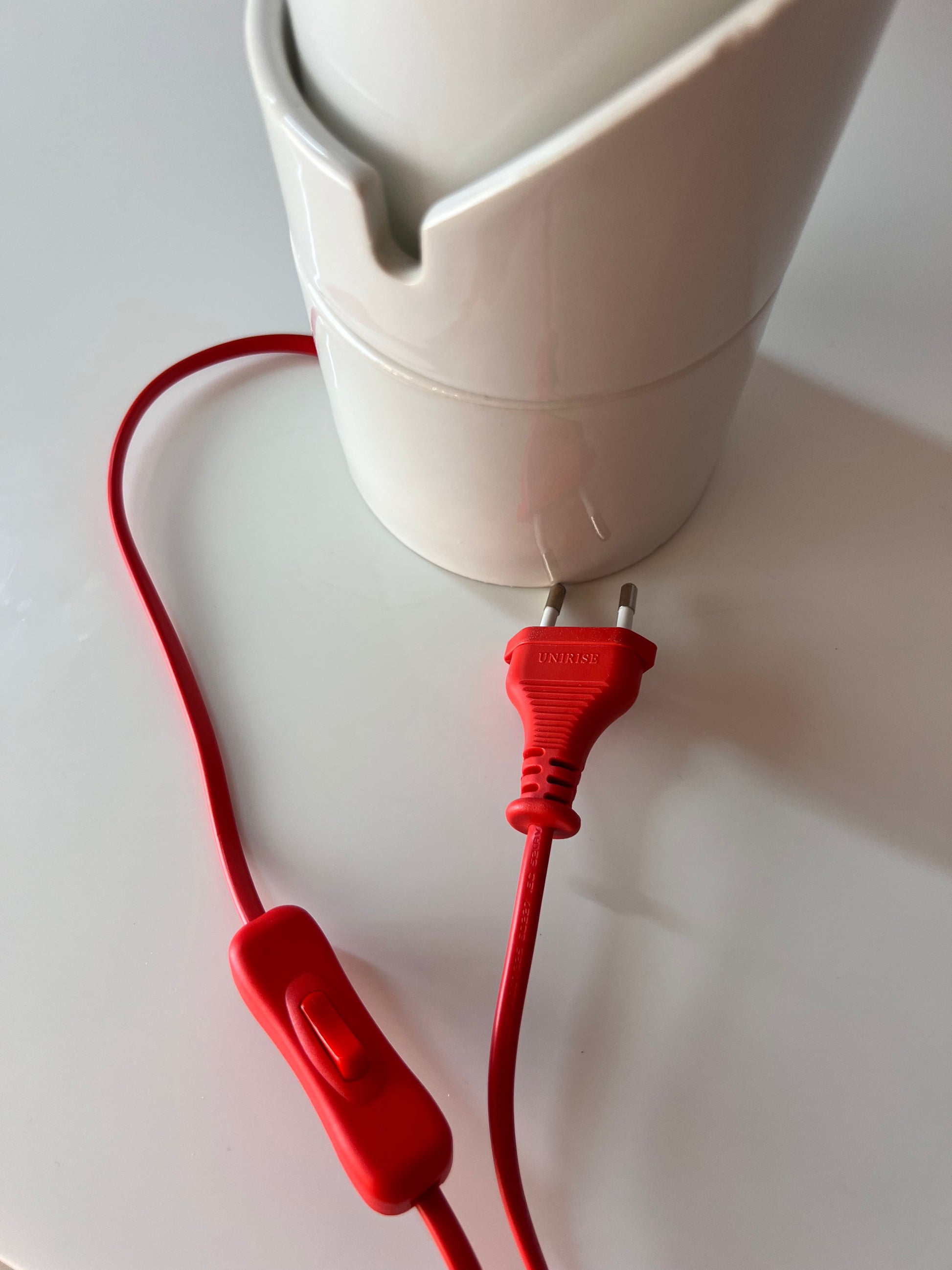 Wand-oder Tischlampe Modell 6050 weiß von Sigvard Bernadotte für Ifö