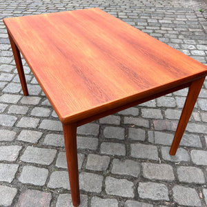 Ausziebarer Esstisch Teak von Henning Kjearnulf