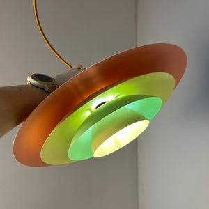 Lamellenlampe neu lackiert peach gelb mint aus Dänemark