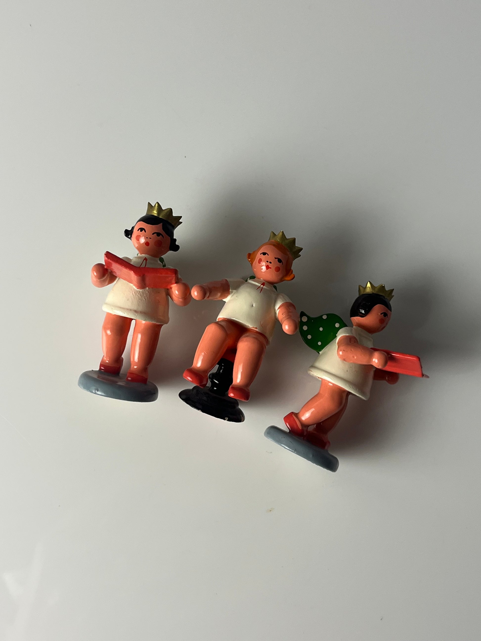 Set: 3x Engelmusikanten mit Krönchen von der Kunstgewerblichen Drechslerei Ellmann