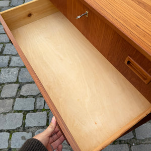 Kommode Teak mit Schloss aus Dänemark