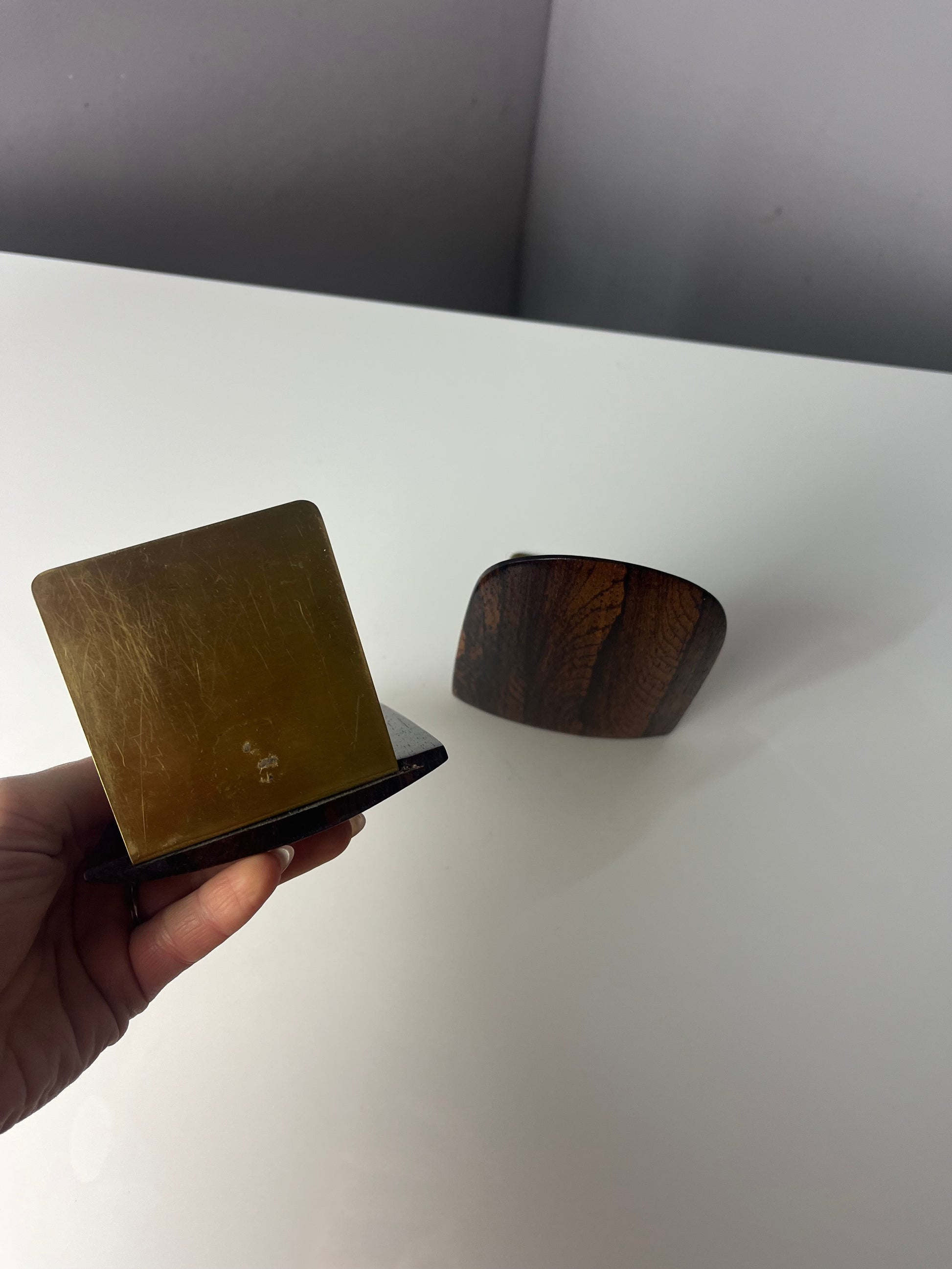 Set: 2x abgerundete Buchstütze Palisander