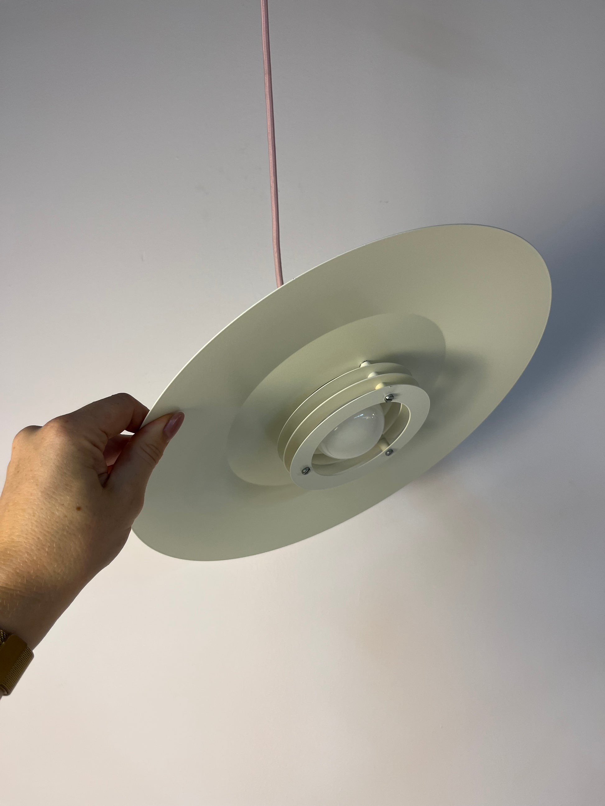 Lamellenlampe Typ 4000 weiß von Lyfa