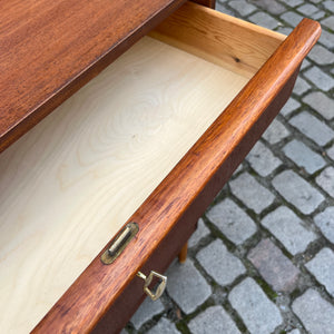 Kommode Teak mit Schloss aus Dänemark