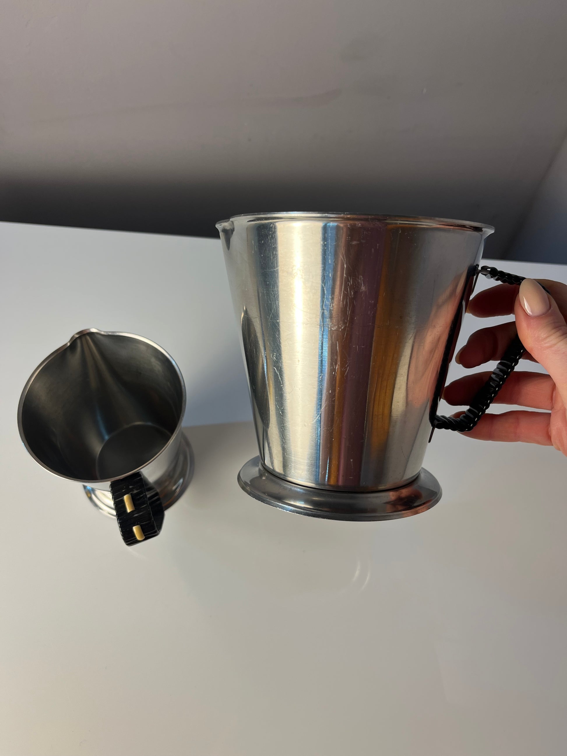 Set: 2x Kanne Edelstahl mit Webgriff aus Dänemark
