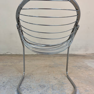 Freischwinger Modell Egg Chair mit Fell von Gastone Rinaldi