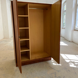 Großer Kleiderschrank Teak von rt Möbel