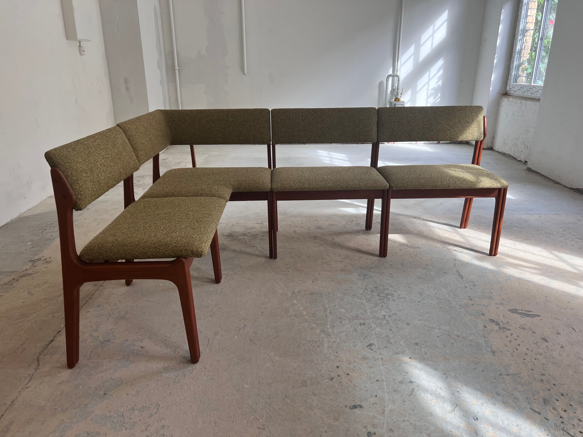 Eckbank grün Teak neu gepolstert von Erik Buch