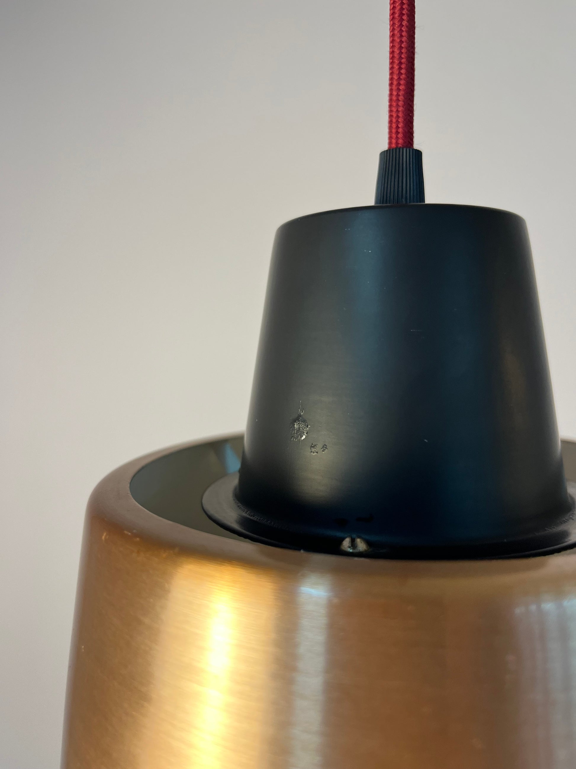 Lamellenlampe schwarz Kupfer aus Dänemark