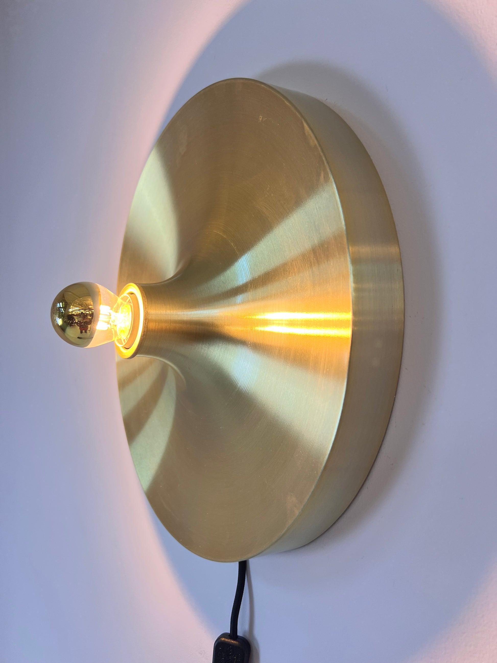 Wandlampe Diskus von STAFF