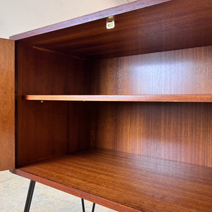 Kommode Teak auf Hairpinlegs aus Dänemark