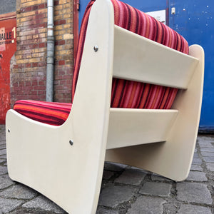 Sessel 70er pink gestreift