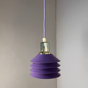 Lamellenlampe Modell Siam lila silber von Design Light