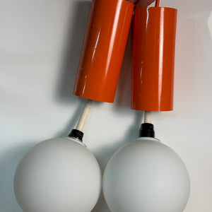 Set: 2x Hängelampe orange mit Opalglas Globus