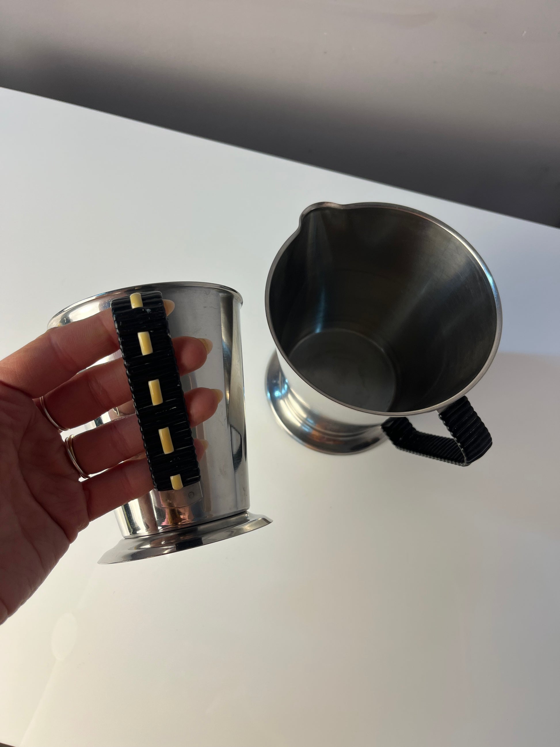 Set: 2x Kanne Edelstahl mit Webgriff aus Dänemark