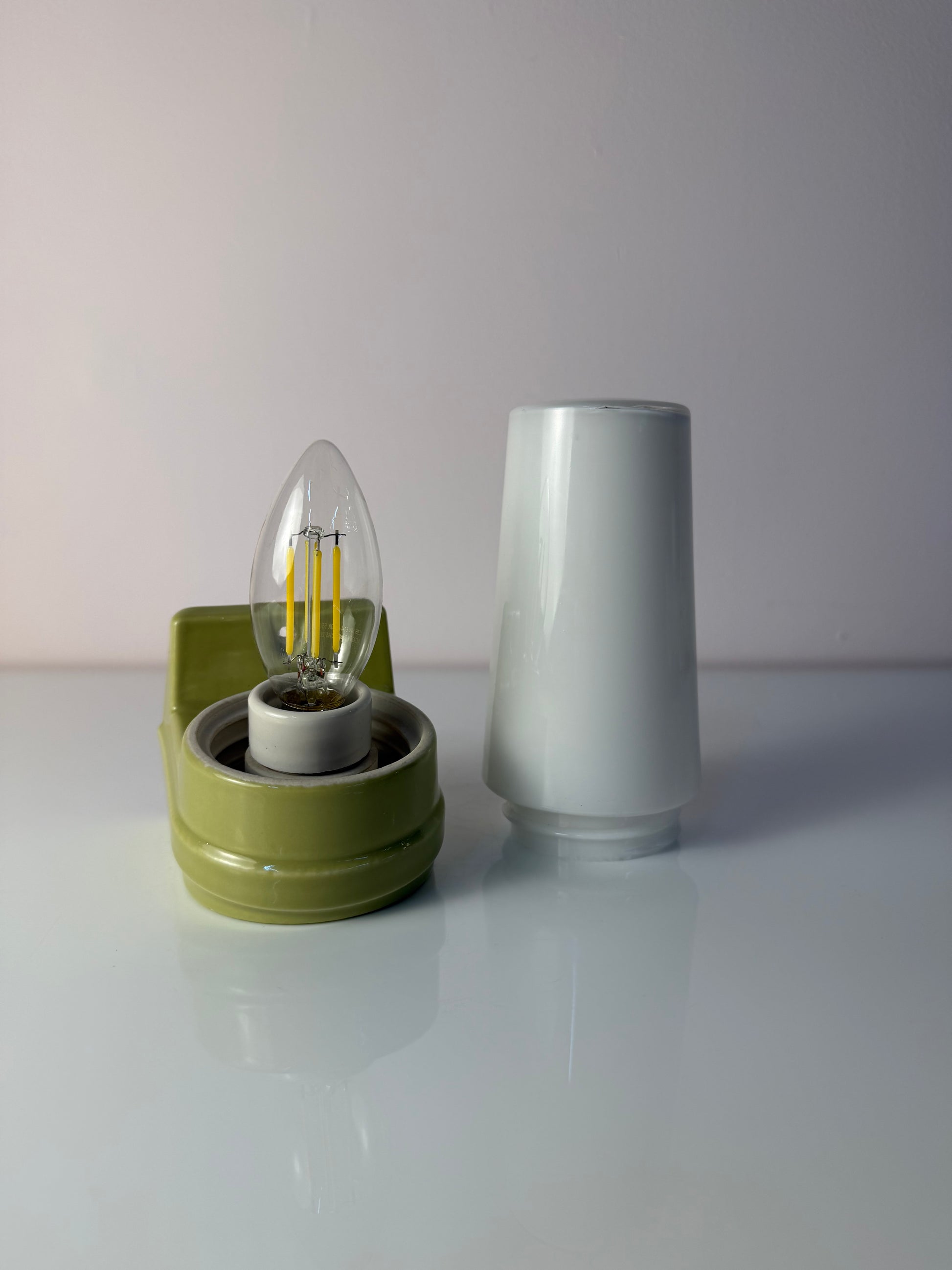 Wandlampe Modell 6080 mintgrün von Sigvard Bernadotte für Ifö