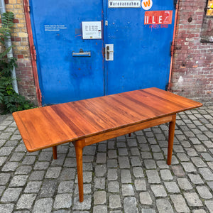 Esstisch Teak ausziehbar von Glostrup Vollholz