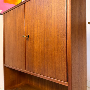 Schrank Teak mit Regalfach, Schloss & neuen Chromfüßen von Heinrich Riestenpatt
