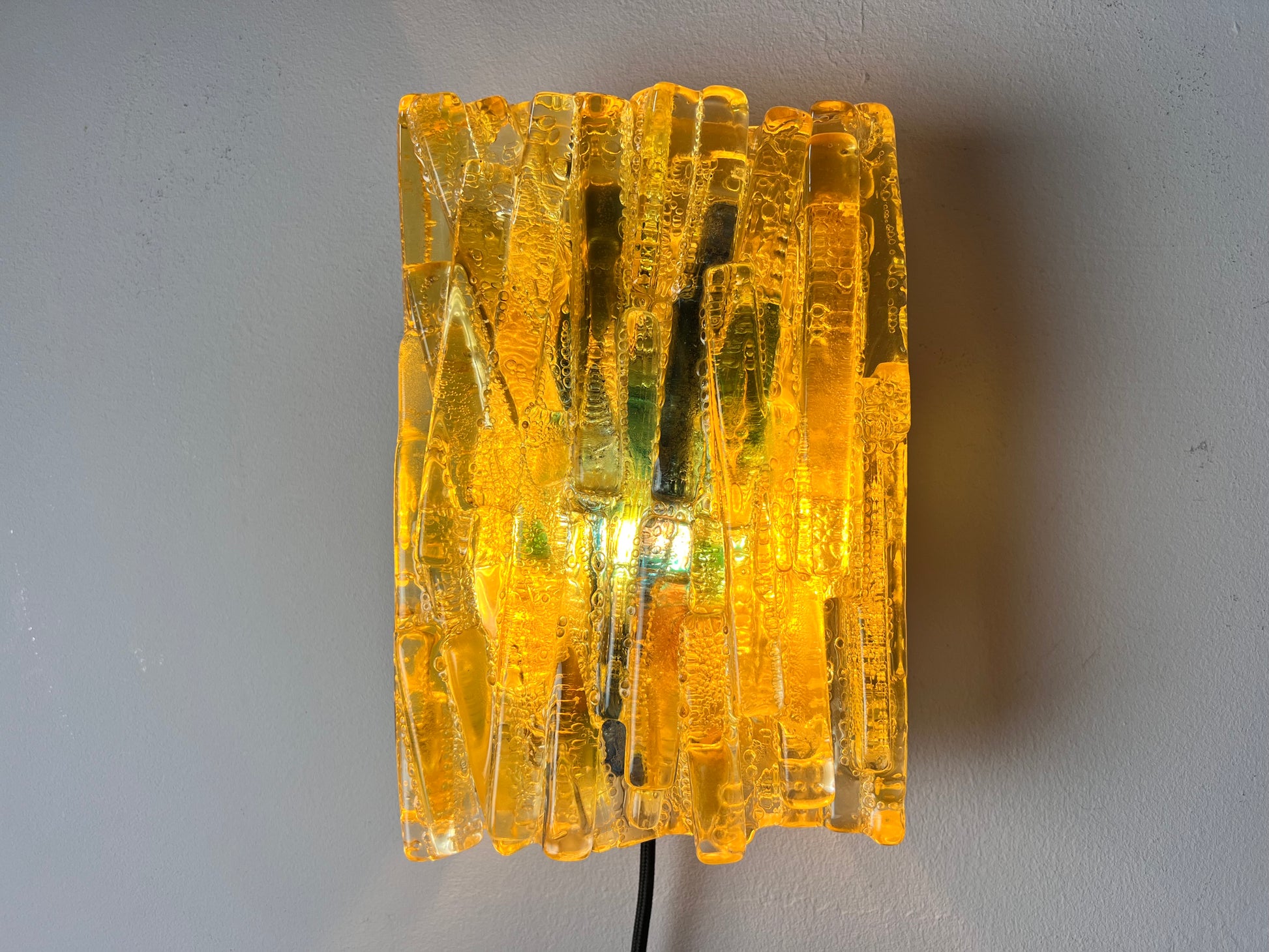 Wandlampe gelb von Claus Bolby für Cebo