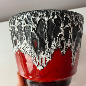 Blumentopf Fat Lava rot weiß von Jopeko Keramik