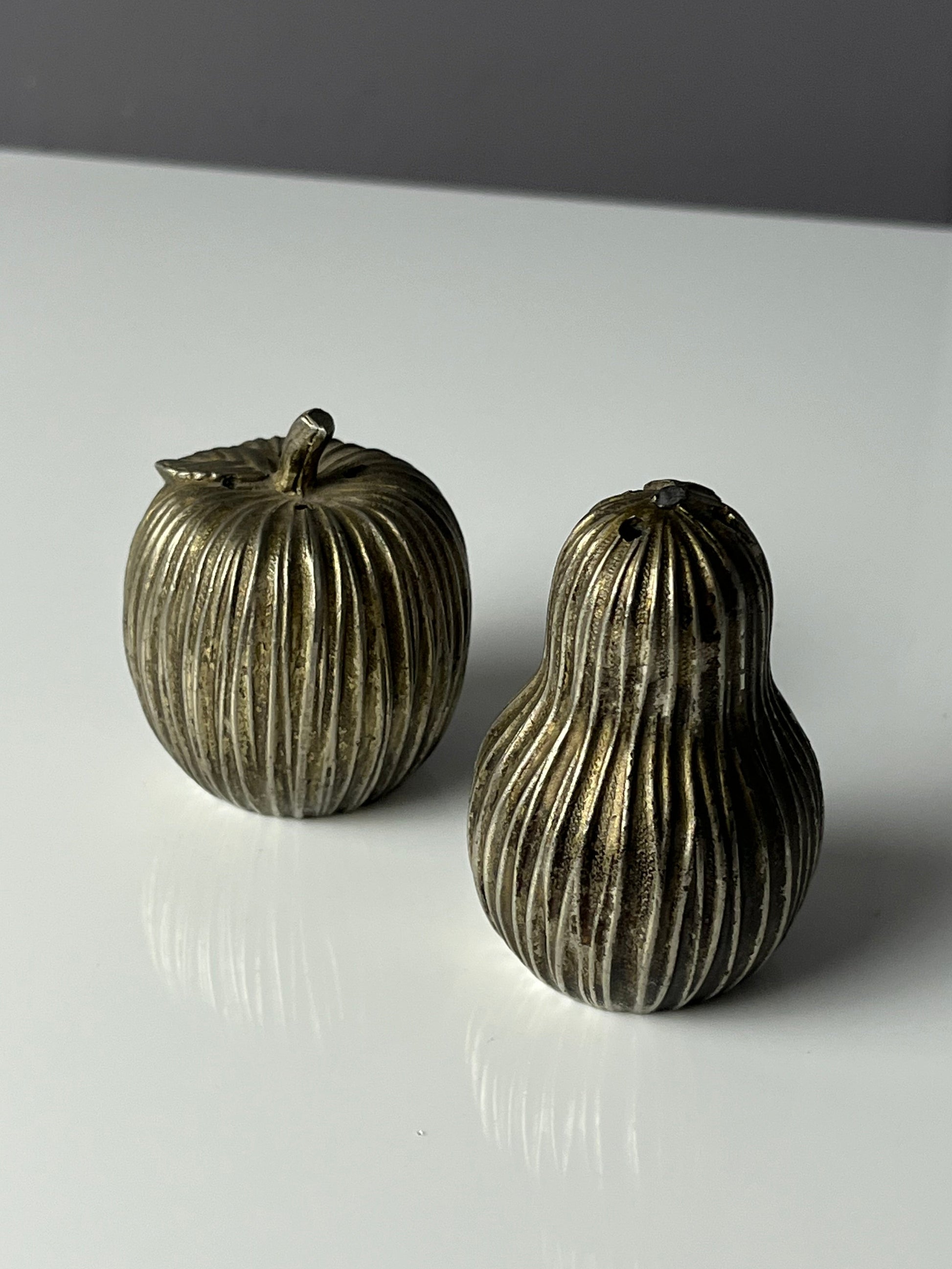 Set: Salz- und Pfefferstreuer Apfel und Birne aus Italien