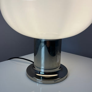 Mushroom Tischlampe Opalglas Chrom von Doria