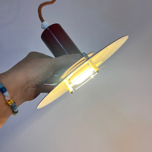 Lamellenlampe Typ 4020 dunkelrot von LYFA