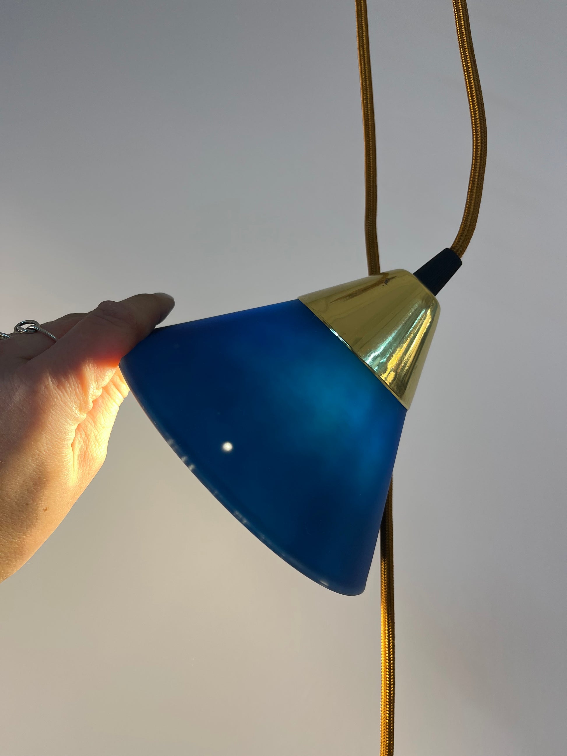 Set: 2x Hängelampe blau Glas Messing