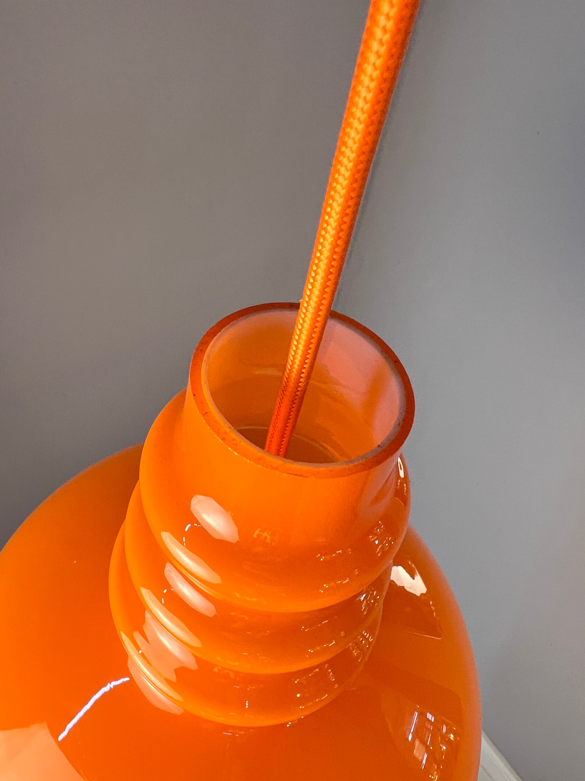Hängelampe orange Glas von Peill & Putzler