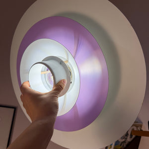 Lamellenlampe weiß lila von Formlight