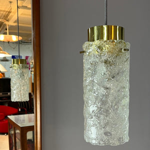 Hängelampe Eisglas Messing von J.T. Kalmar für Kalmar Franken KG