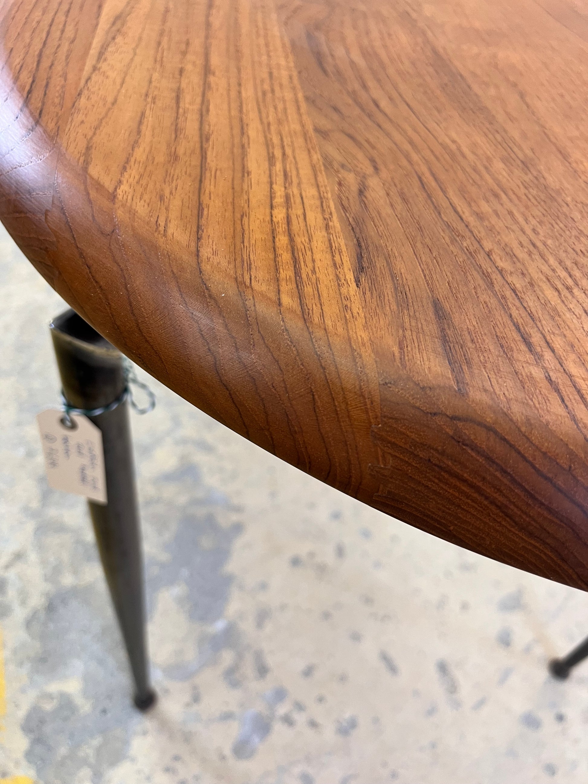 Esstisch Teak mit Metallbeinen von Niels Bach