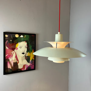 Lamellenlampe PH5 weiß von Poul Henningsen für Louis Poulsen