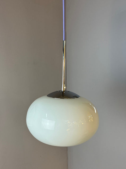 Hängelampe weiß Glas Chrom mit Stab