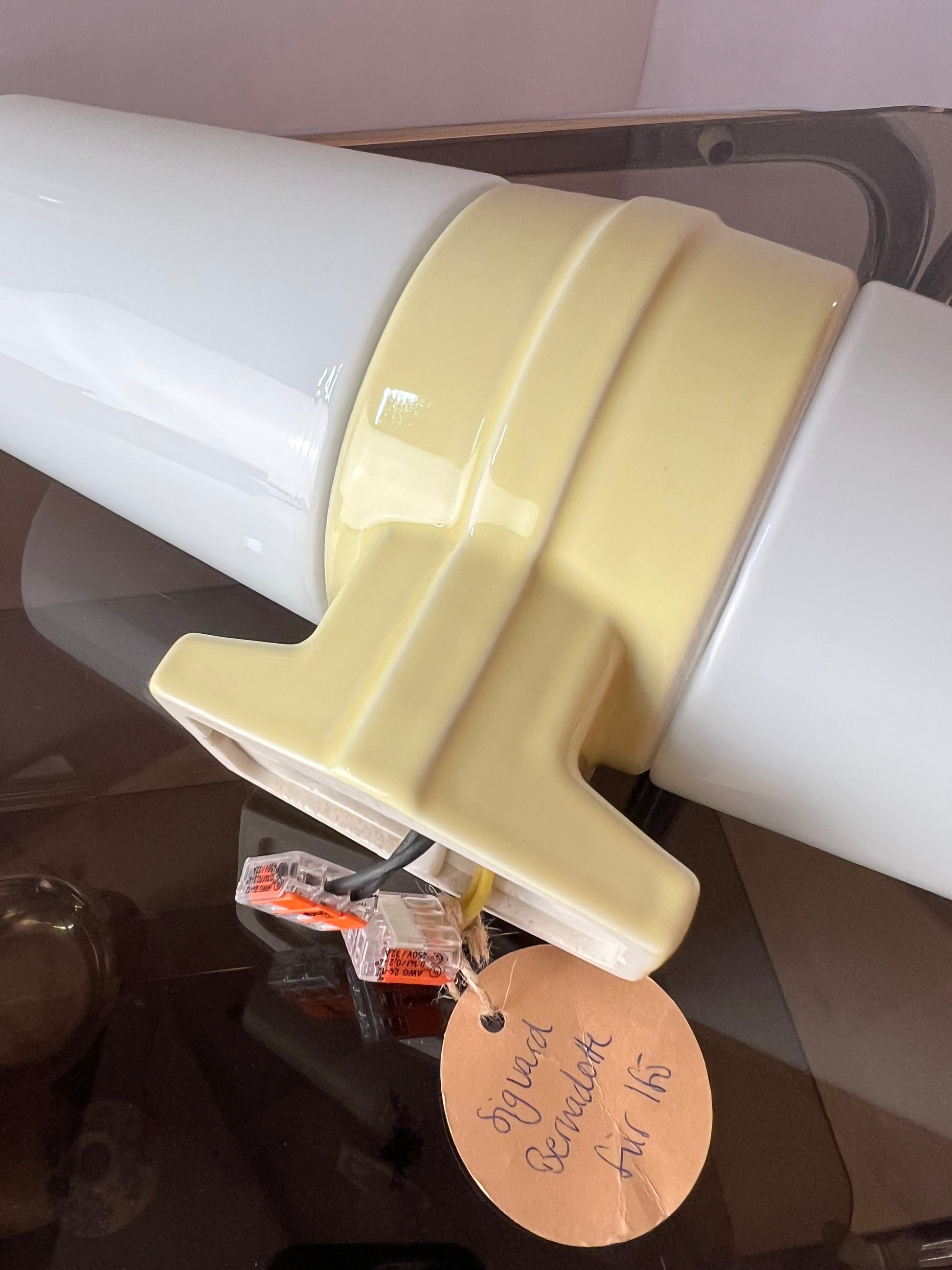 Wandlampe Modell 6065 gelb von Sigvard Bernadotte für Ifö