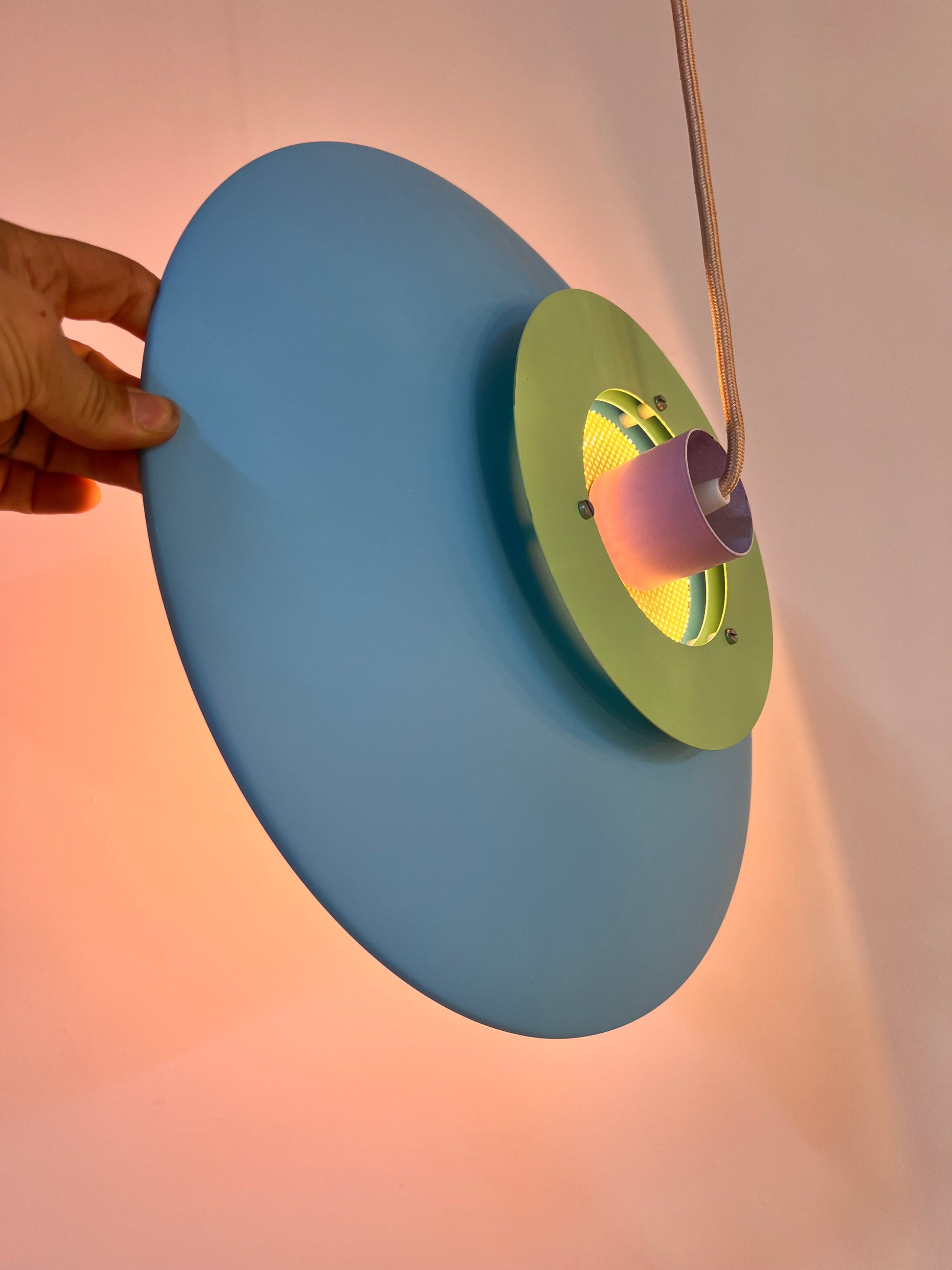 Lamellenlampe neu lackiert, Dänemark