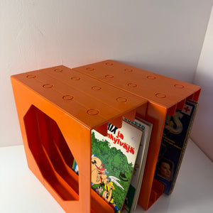 Schallplattenständer orange von Schweizer Design