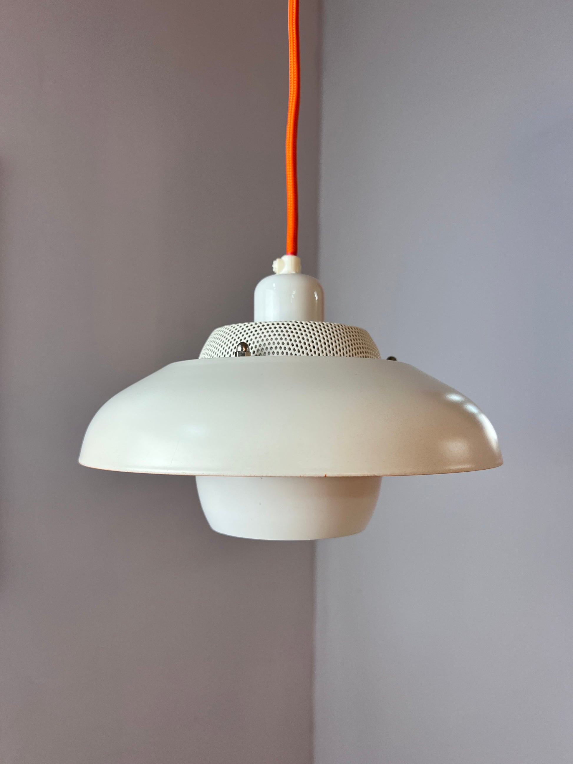 Lamellenlampe neu lackiert weiß orange