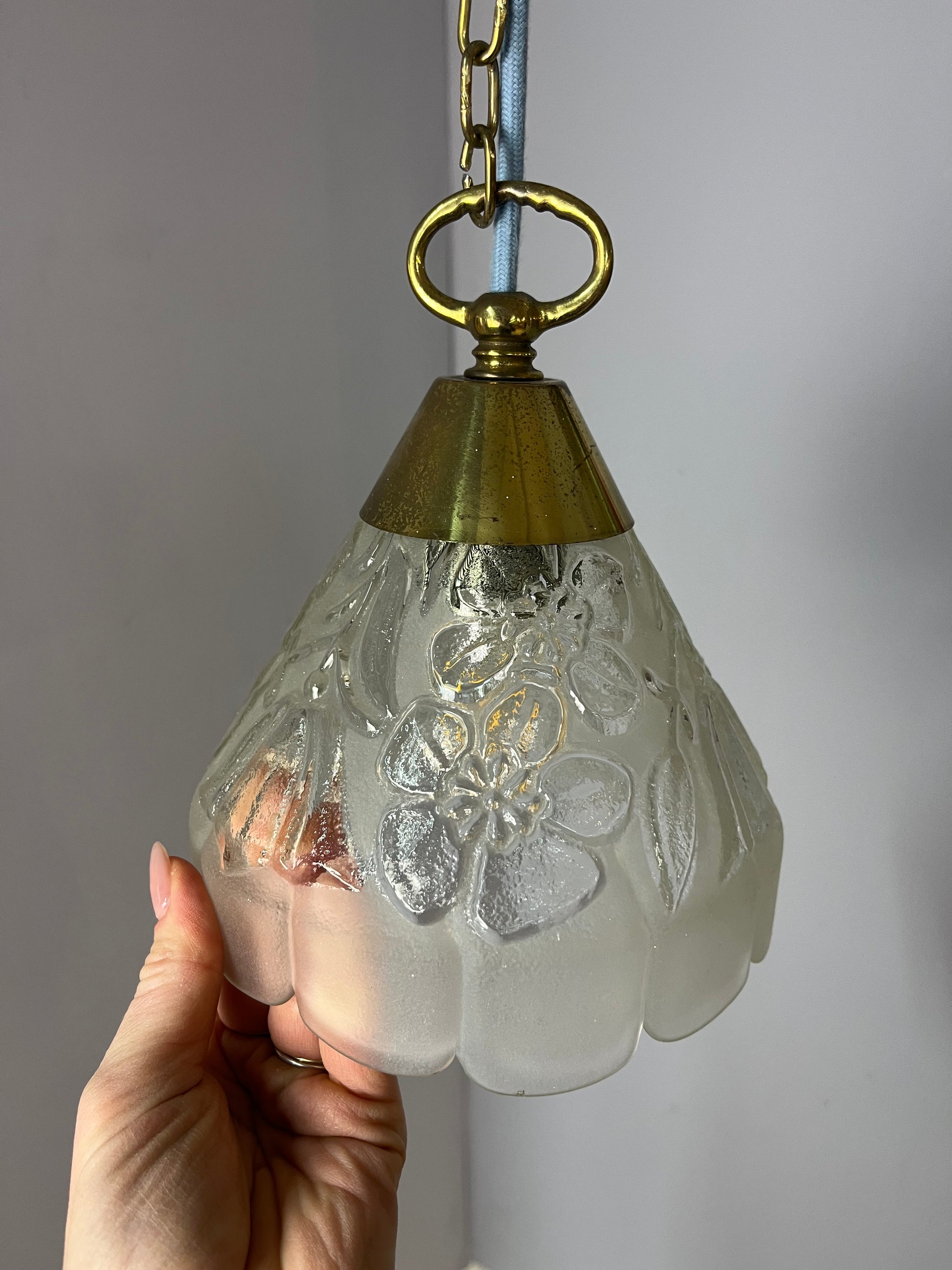 Hängelampe Glas Messing mit Kette aus Dänemark