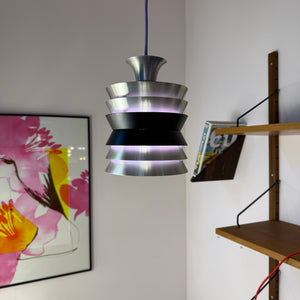 Lamellenlampe Trava silber schwarz lila von Carl Thore für Granhaga
