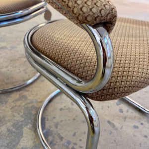 Freischwinger beige Chrom von Giotto Stoppino - mit kleinen Gebrauchsspuren