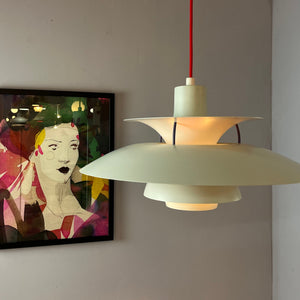 Lamellenlampe PH5 weiß von Poul Henningsen für Louis Poulsen