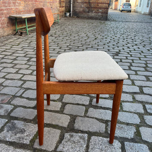 Set: 6x Polsterstuhl beige Teak von Casala