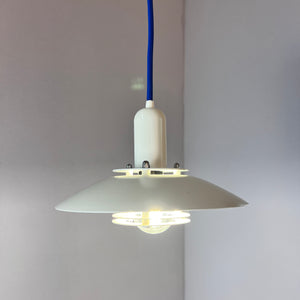 Kleine Lamellenlampe weiß aus Dänemark