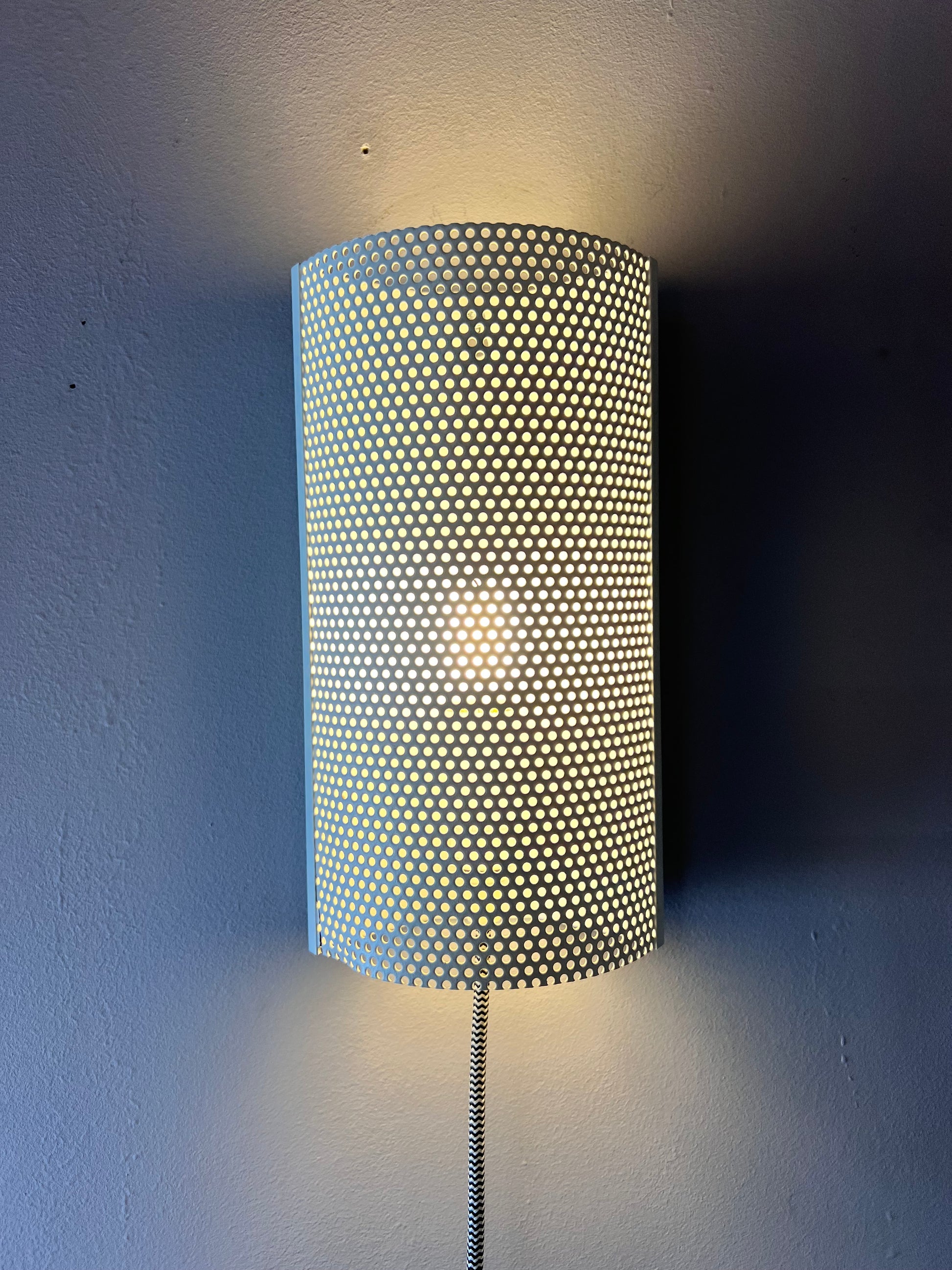 Wandlampe weiß mit Kabel von David GL Belysning