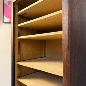 Rollladenschrank mit Messinggriff & Schloss von Soennecken