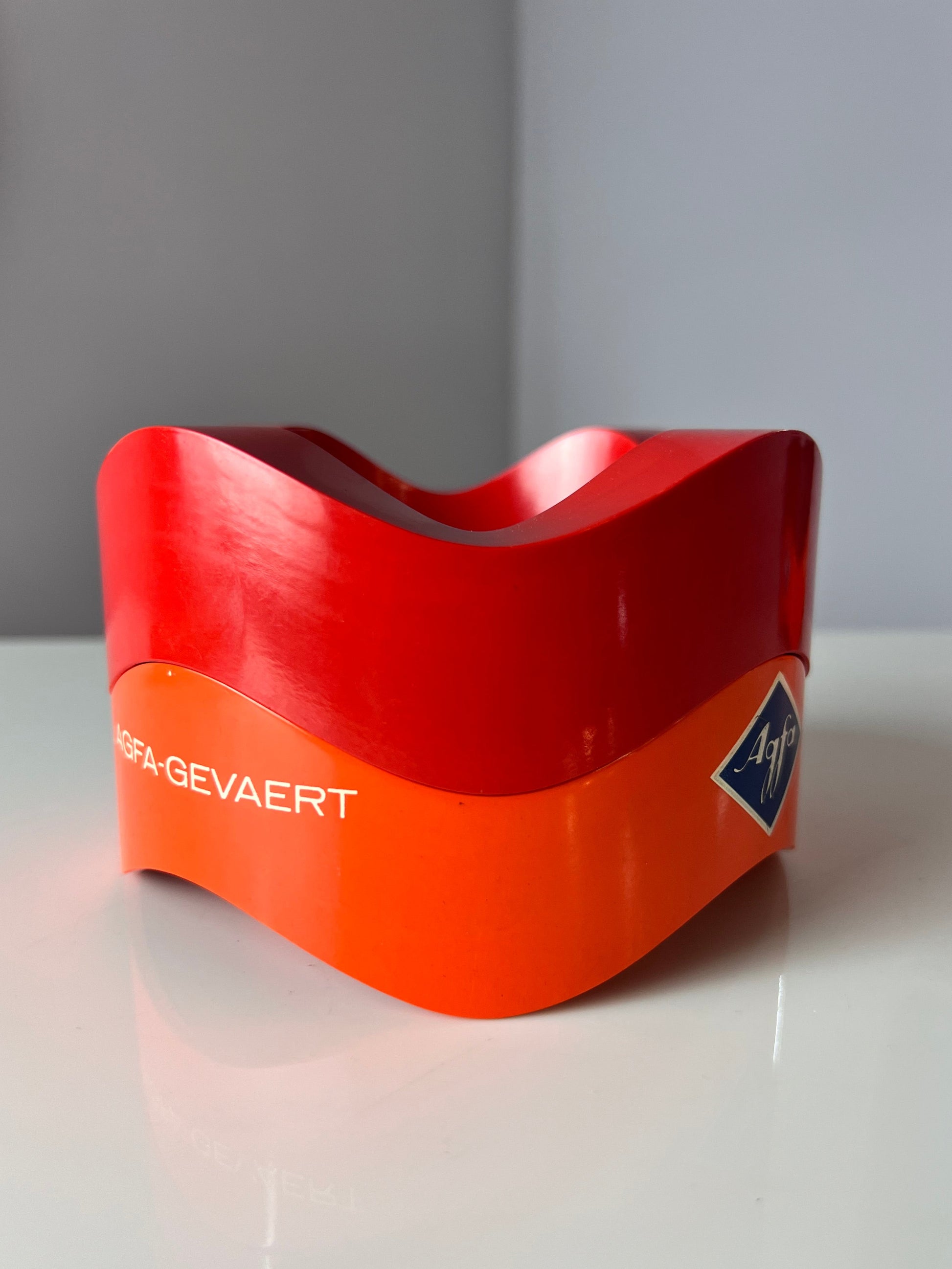 Set: 2 Aschenbecher orange rot von Walter Zeischegg für Helit